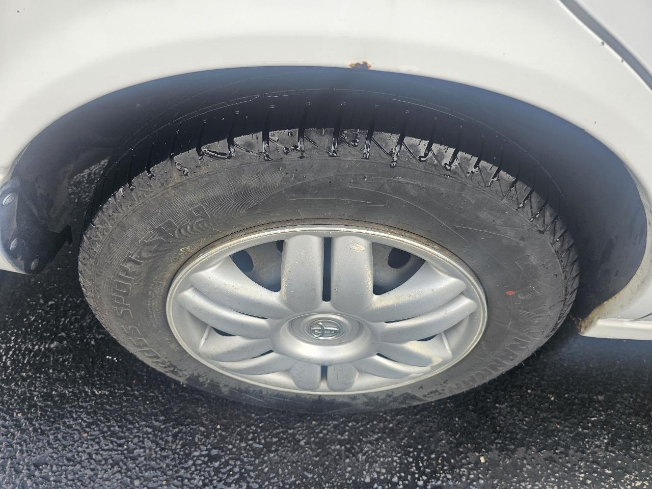Toyota Camry XLE 2001