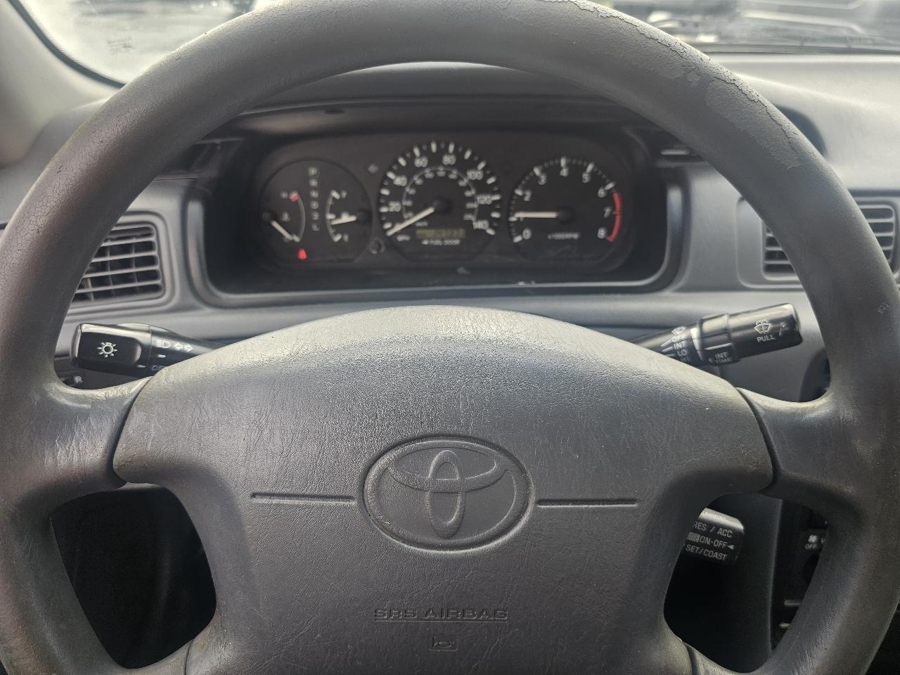 Toyota Camry XLE 2001