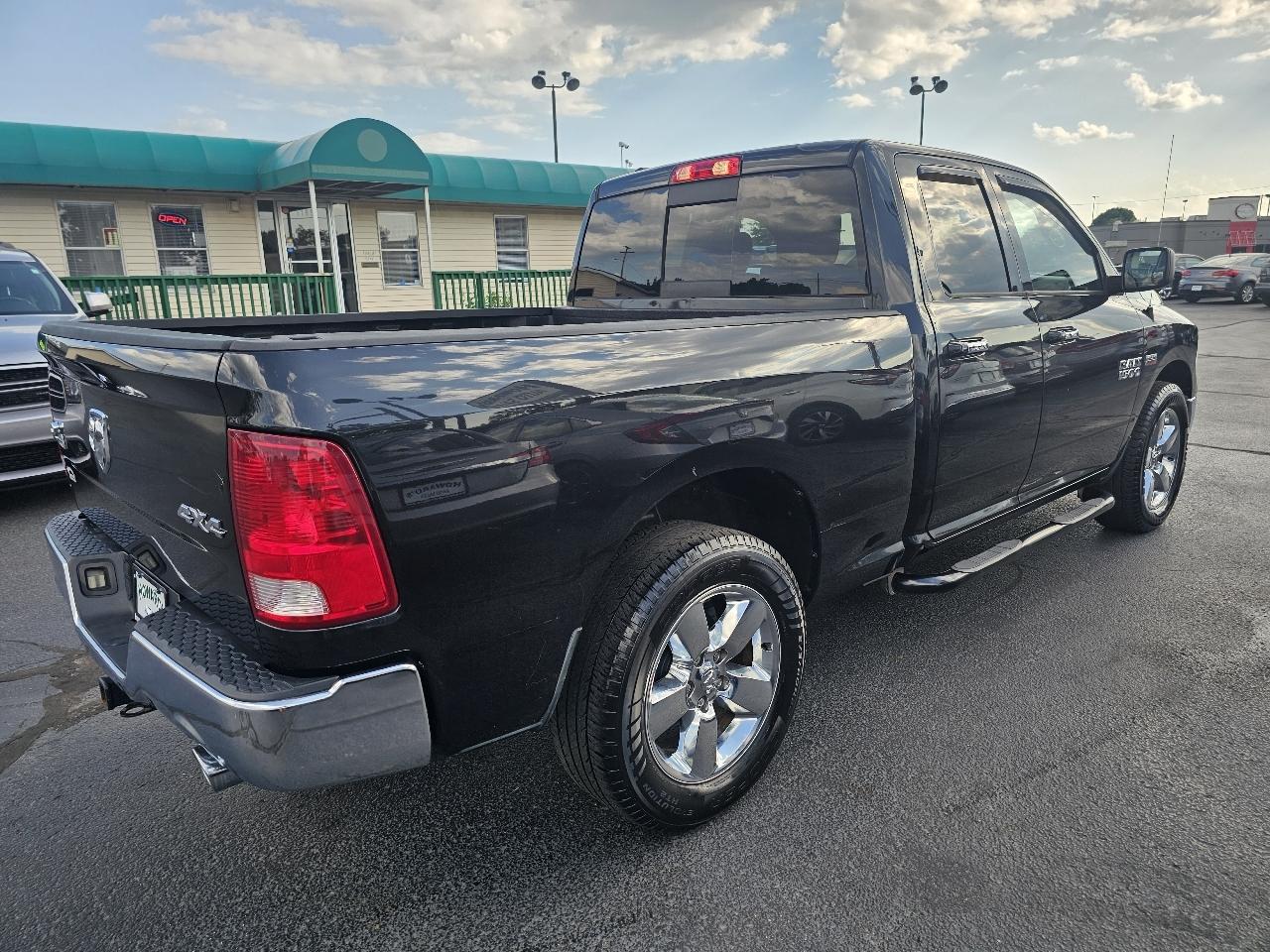 RAM 1500 SLT Crew Cab 2016