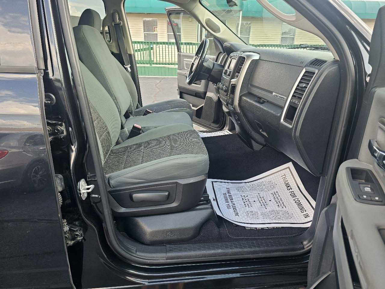 RAM 1500 SLT Crew Cab 2016