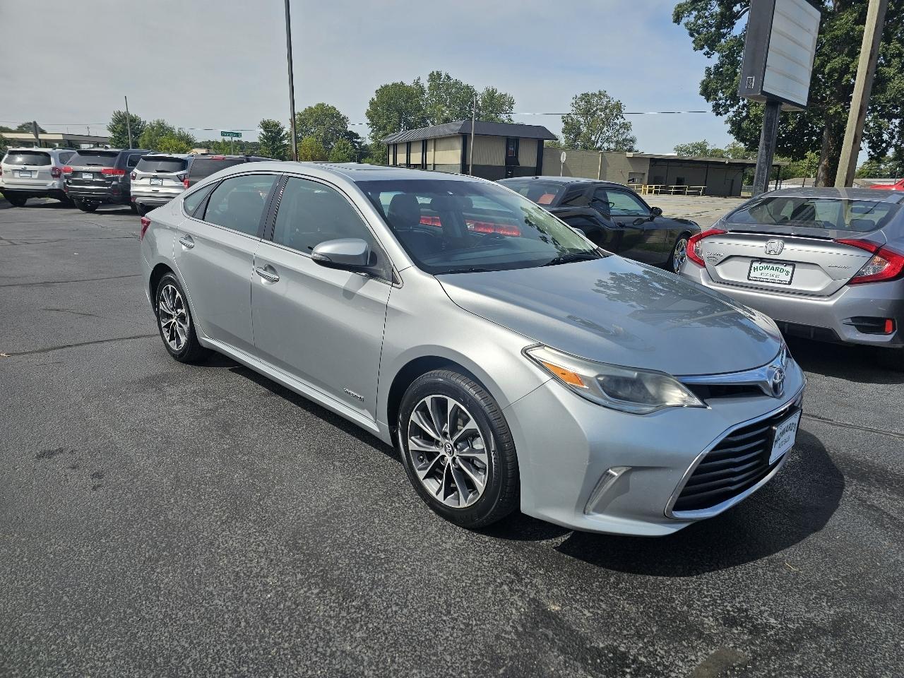 Toyota Avalon Hybrid XLE Premium 2016