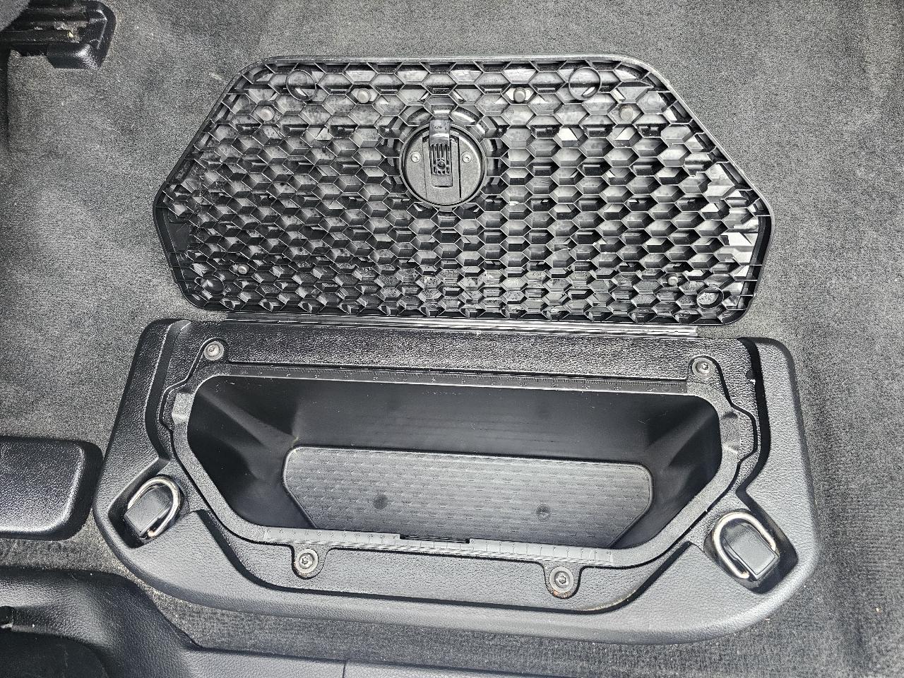RAM 1500 Big Horn Crew Cab SWB 4WD 2020