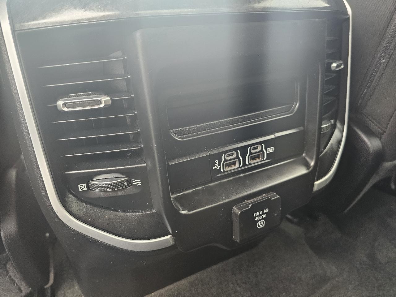RAM 1500 Big Horn Crew Cab SWB 4WD 2020