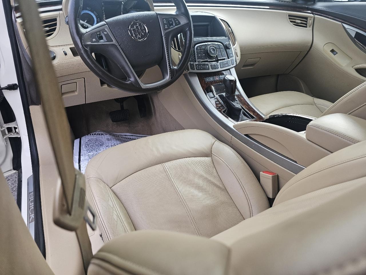 Buick LaCrosse CXL FWD 2010
