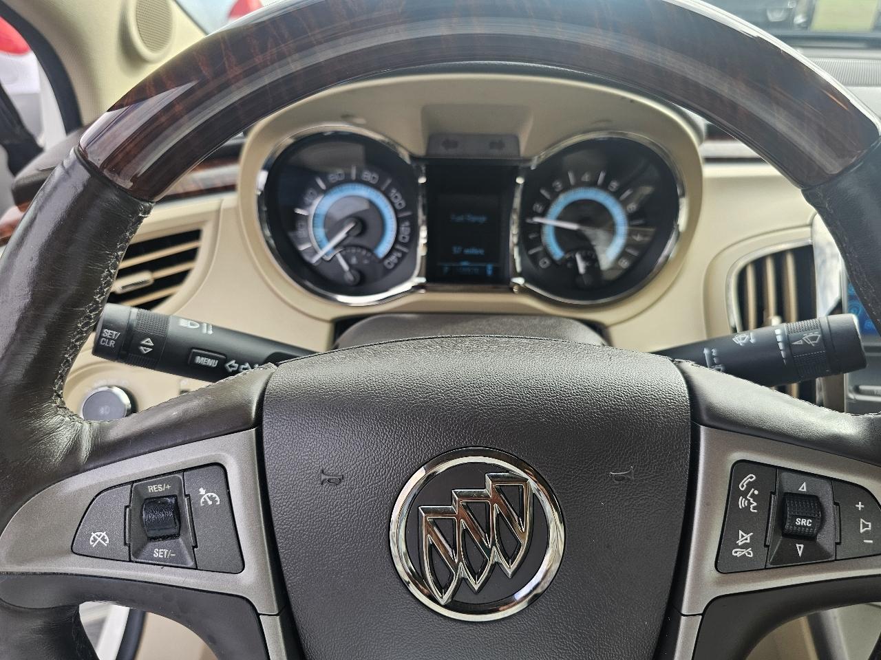 Buick LaCrosse CXL FWD 2010