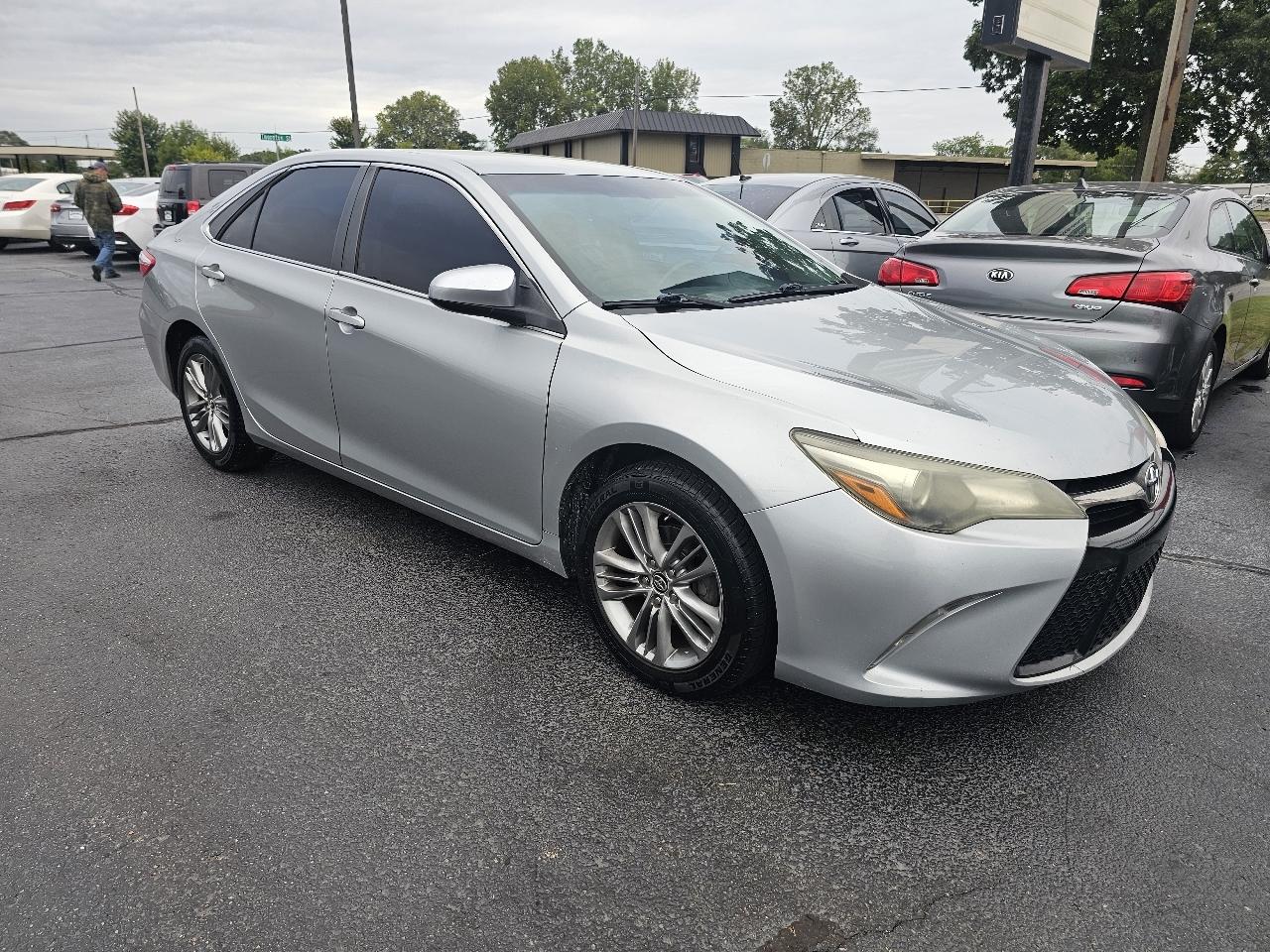 Toyota Camry SE 2015