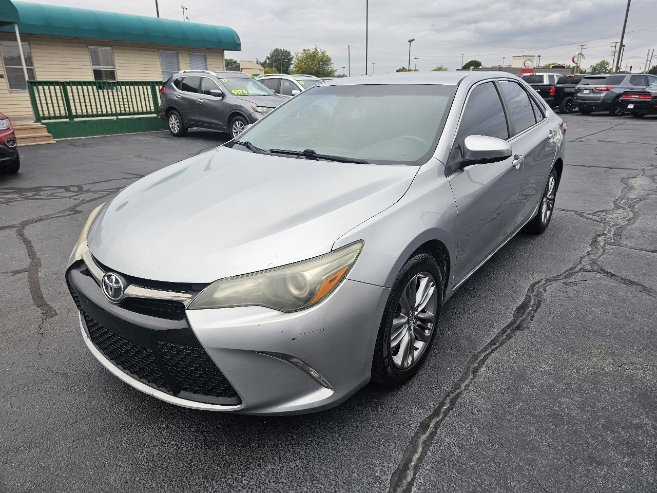 Toyota Camry SE 2015