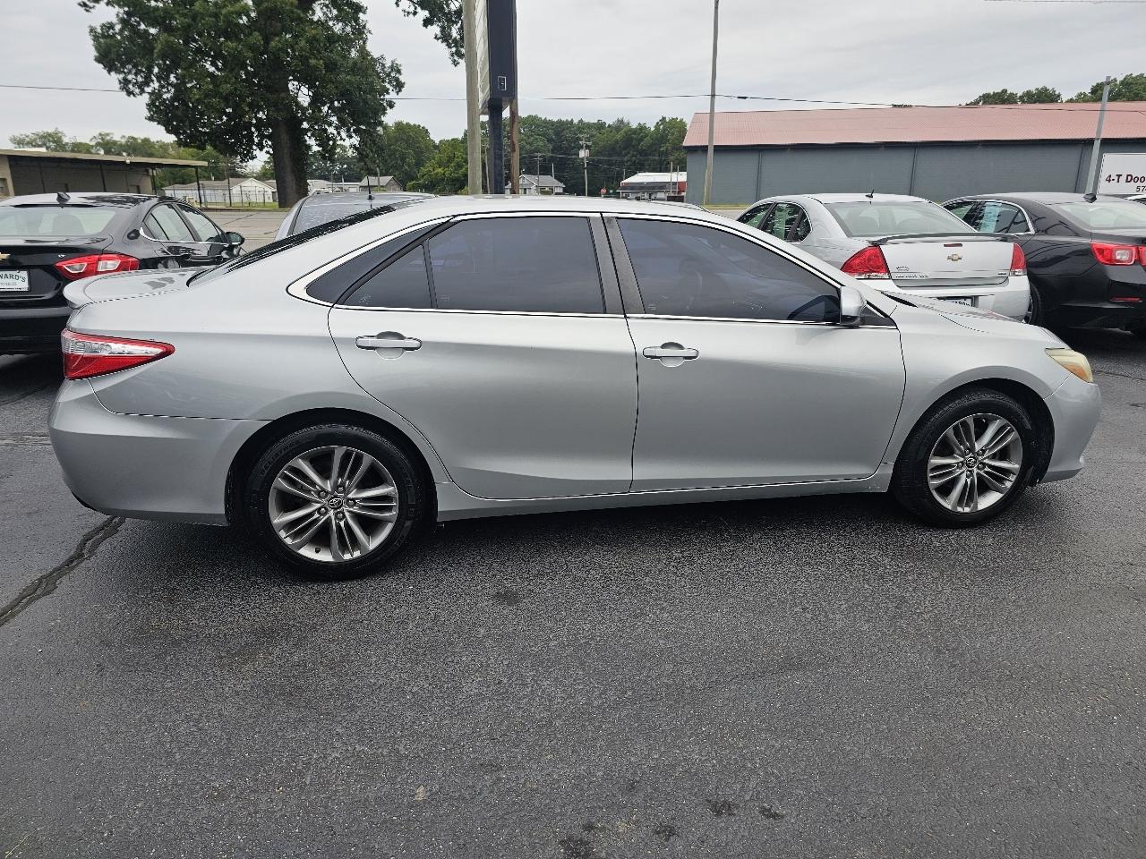 Toyota Camry SE 2015