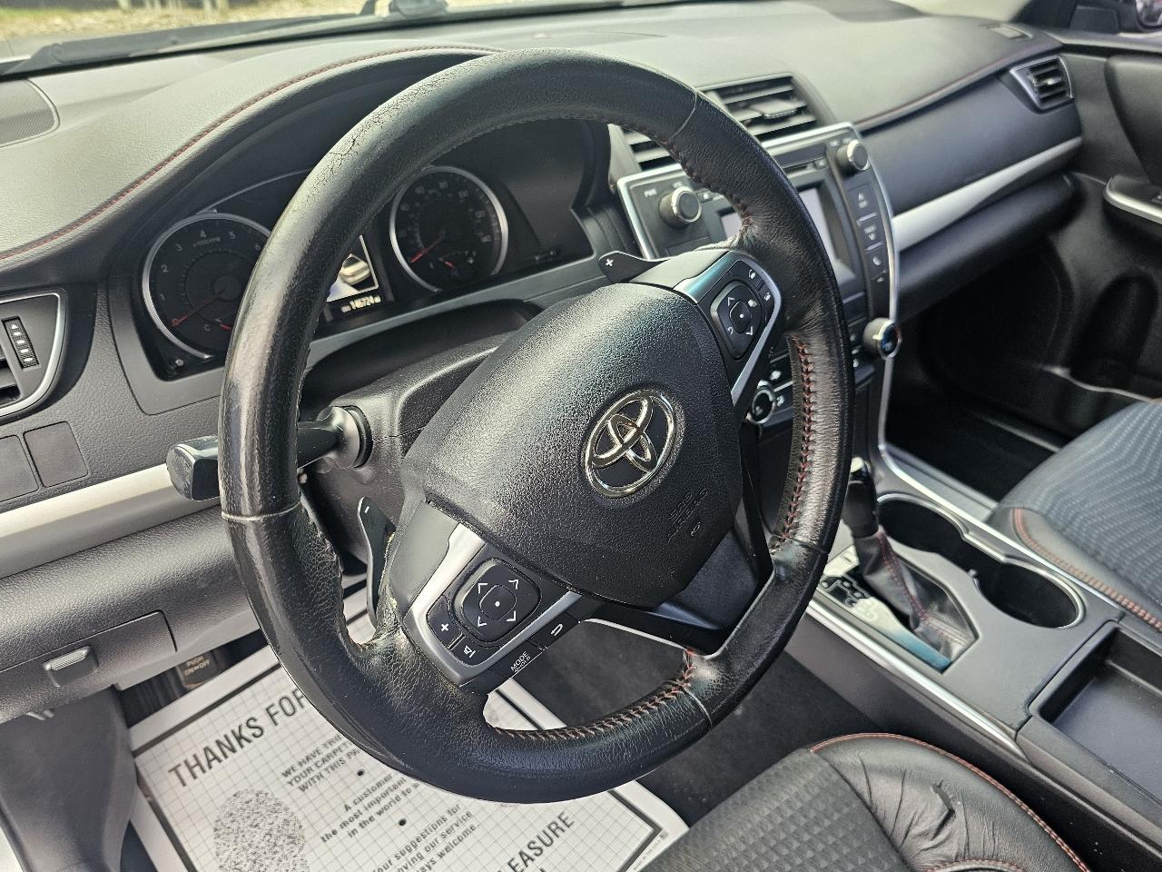 Toyota Camry SE 2015