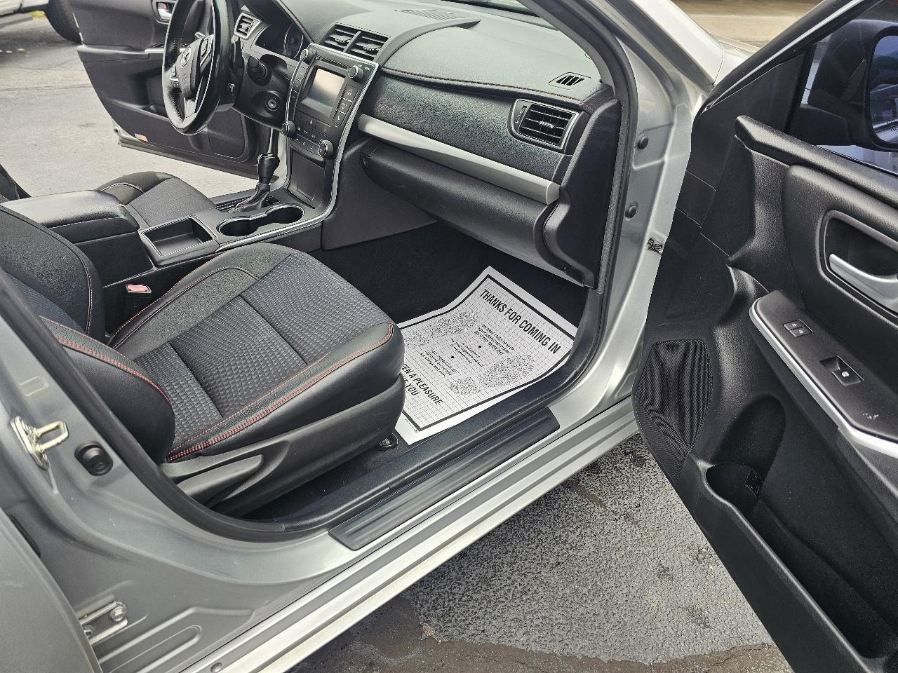 Toyota Camry SE 2015