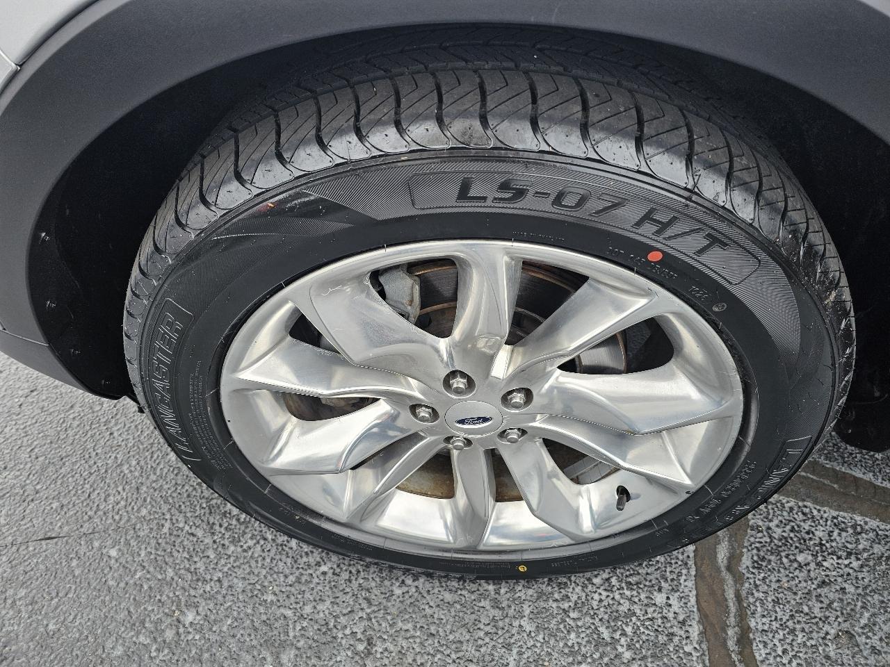 Ford Explorer XLT FWD 2014
