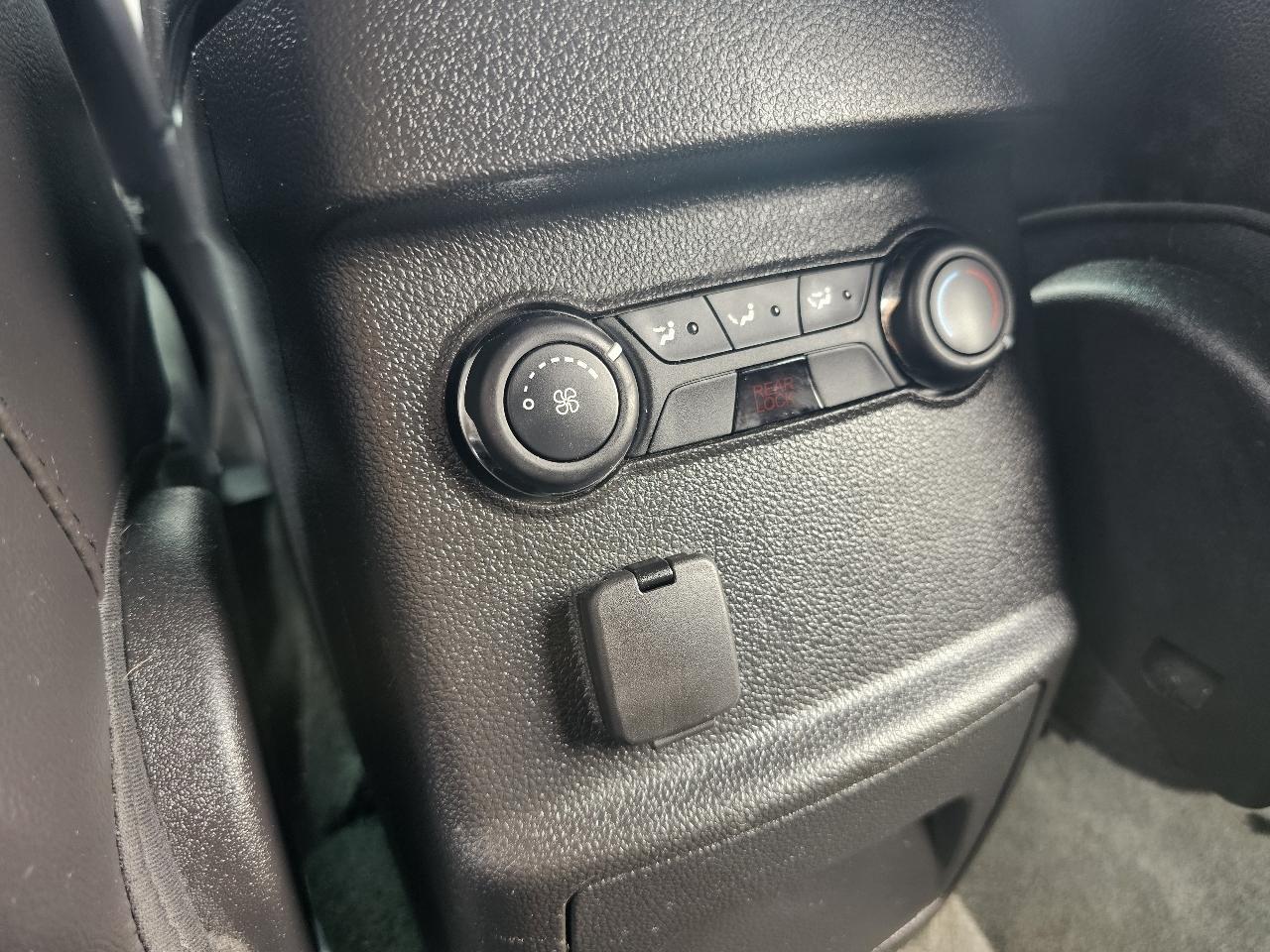 Ford Explorer XLT FWD 2014