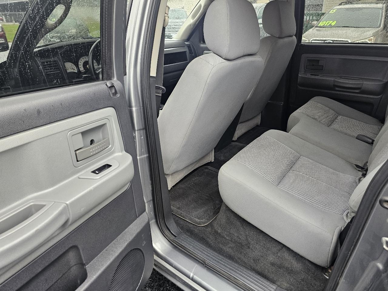 Dodge Dakota SLT Crew Cab 4WD 2010