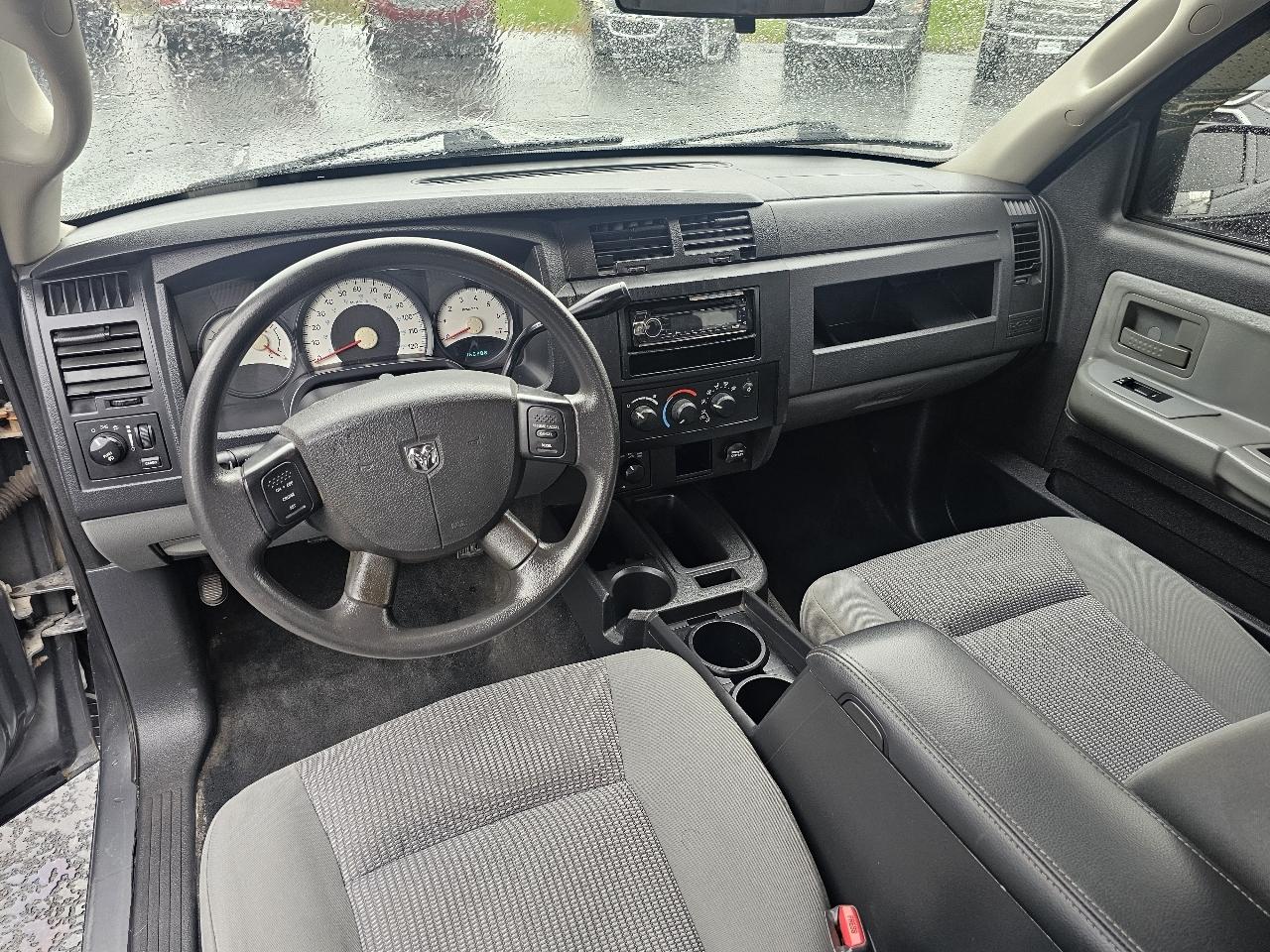 Dodge Dakota SLT Crew Cab 4WD 2010