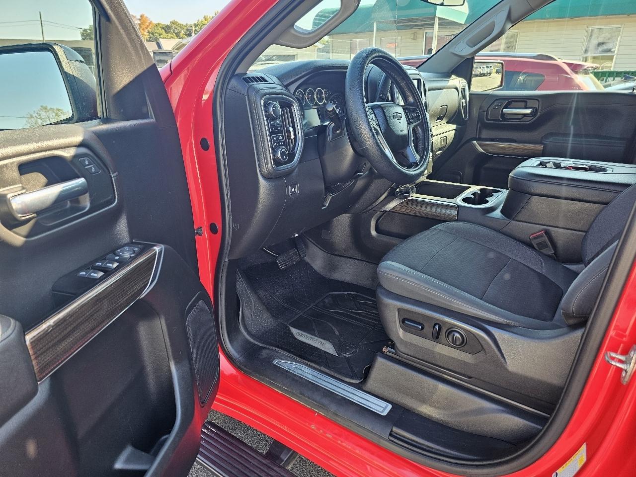 Chevrolet Silverado 1500 RST Crew Cab 4WD 2019