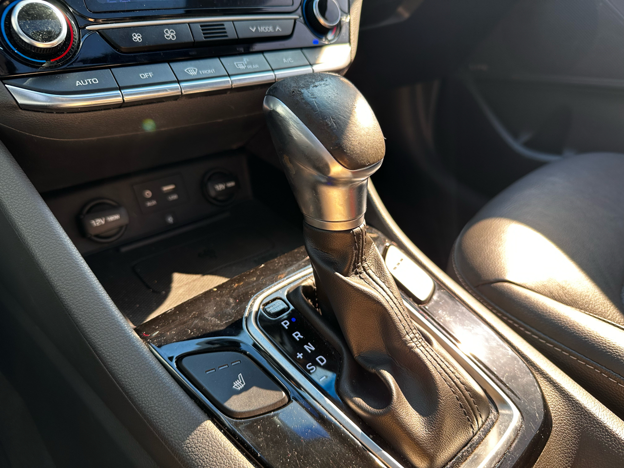 Hyundai Ioniq Hybrid  2018