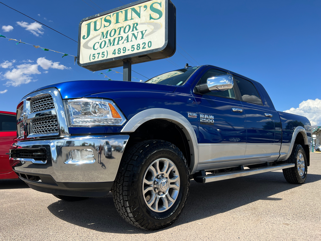 2014 RAM 2500 4WD Mega Cab 160.5" Laramie