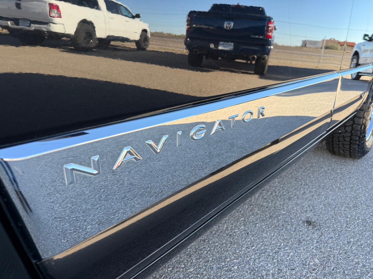Lincoln Navigator 4WD 4dr 2013 Lincoln Navigator 4WD 4dr 2013