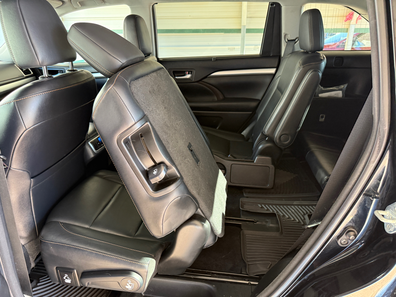 Toyota Highlander AWD 4dr V6 XLE (Natl) 2016 Toyota Highlander AWD 4dr V6 XLE (Natl) 2016