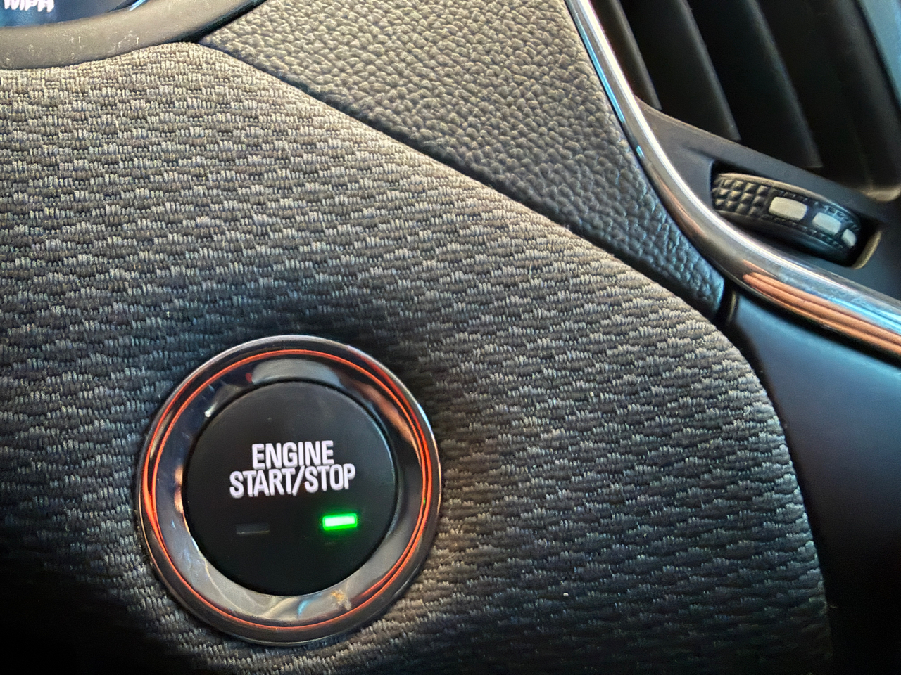 Chevrolet Cruze 4dr HB 1.4L LT w/1SD 2017