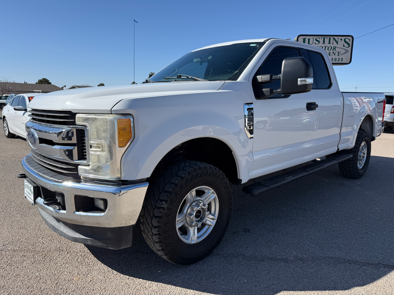 2017 Ford Super Duty F-250 SRW XLT 4WD SuperCab 8' Box