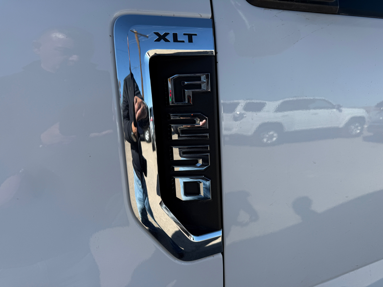 Ford Super Duty F-250 SRW XLT 4WD SuperCab 8' Box 2017