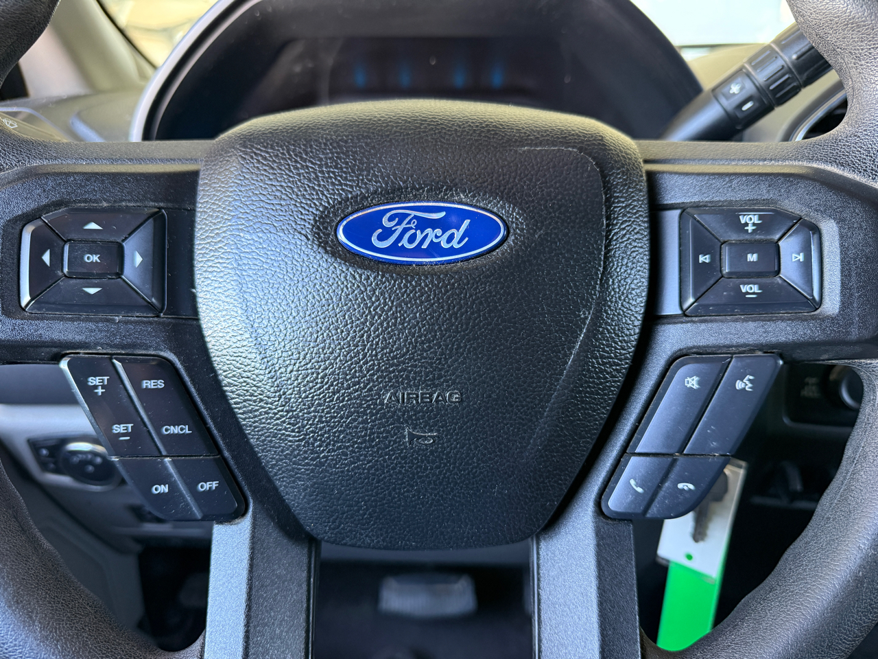 Ford Super Duty F-250 SRW XLT 4WD SuperCab 8' Box 2017