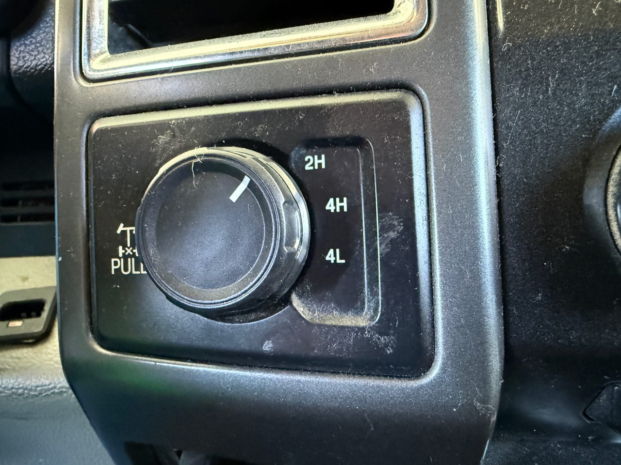 Ford Super Duty F-250 SRW XLT 4WD SuperCab 8' Box 2017