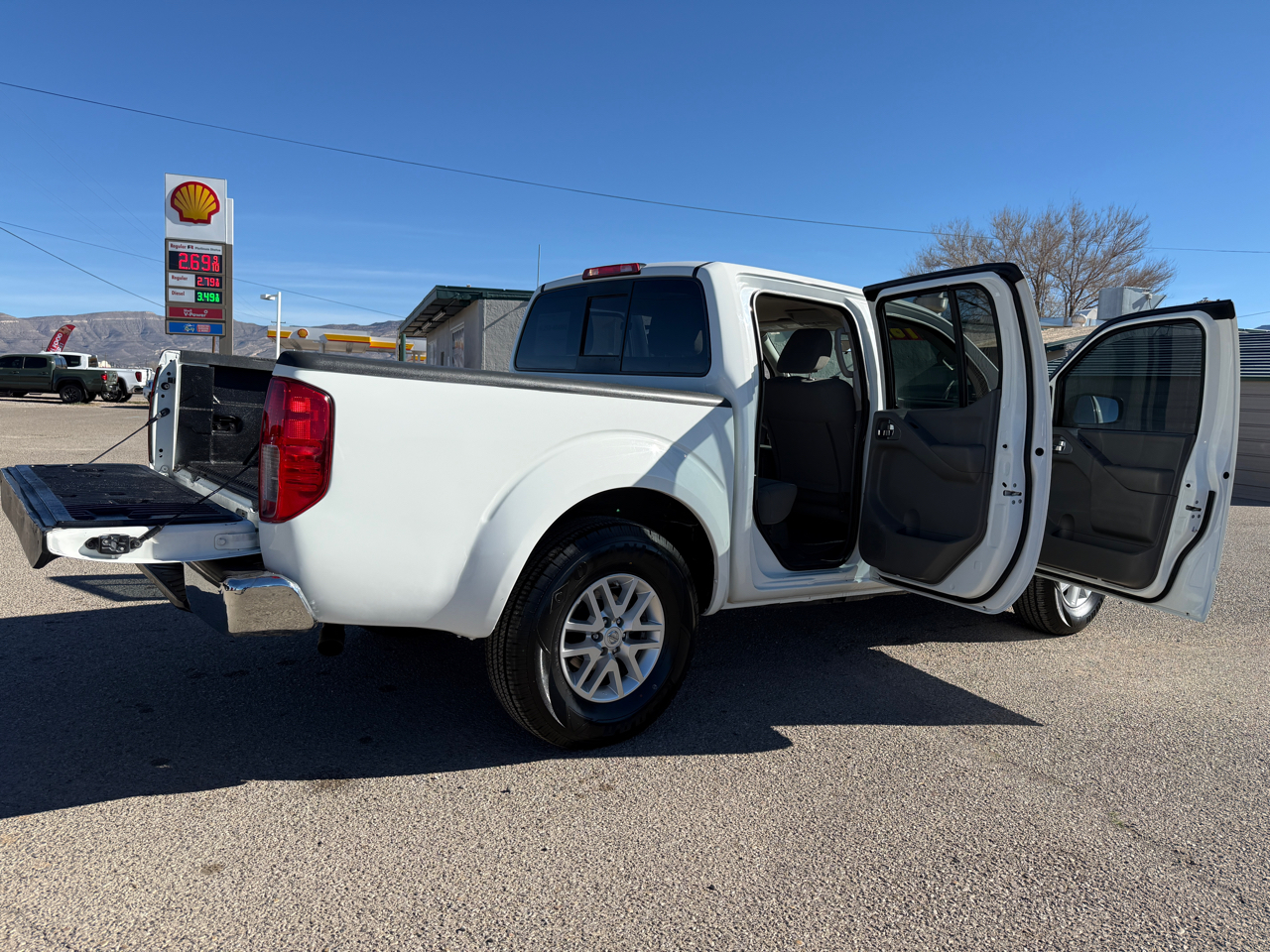 Nissan Frontier Crew Cab 4x4 SV Auto *Ltd Avail* 2019