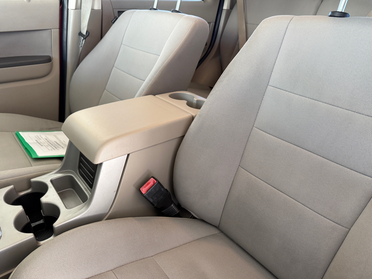 Ford Escape 4WD 4dr XLT 2012