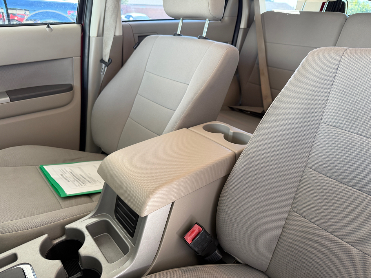 Ford Escape 4WD 4dr XLT 2012