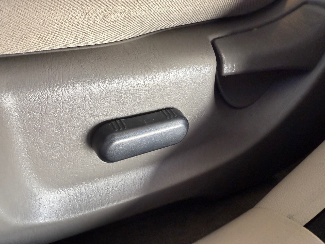 Ford Escape 4WD 4dr XLT 2012