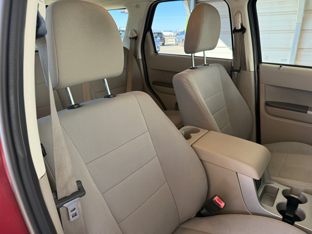 Ford Escape 4WD 4dr XLT 2012