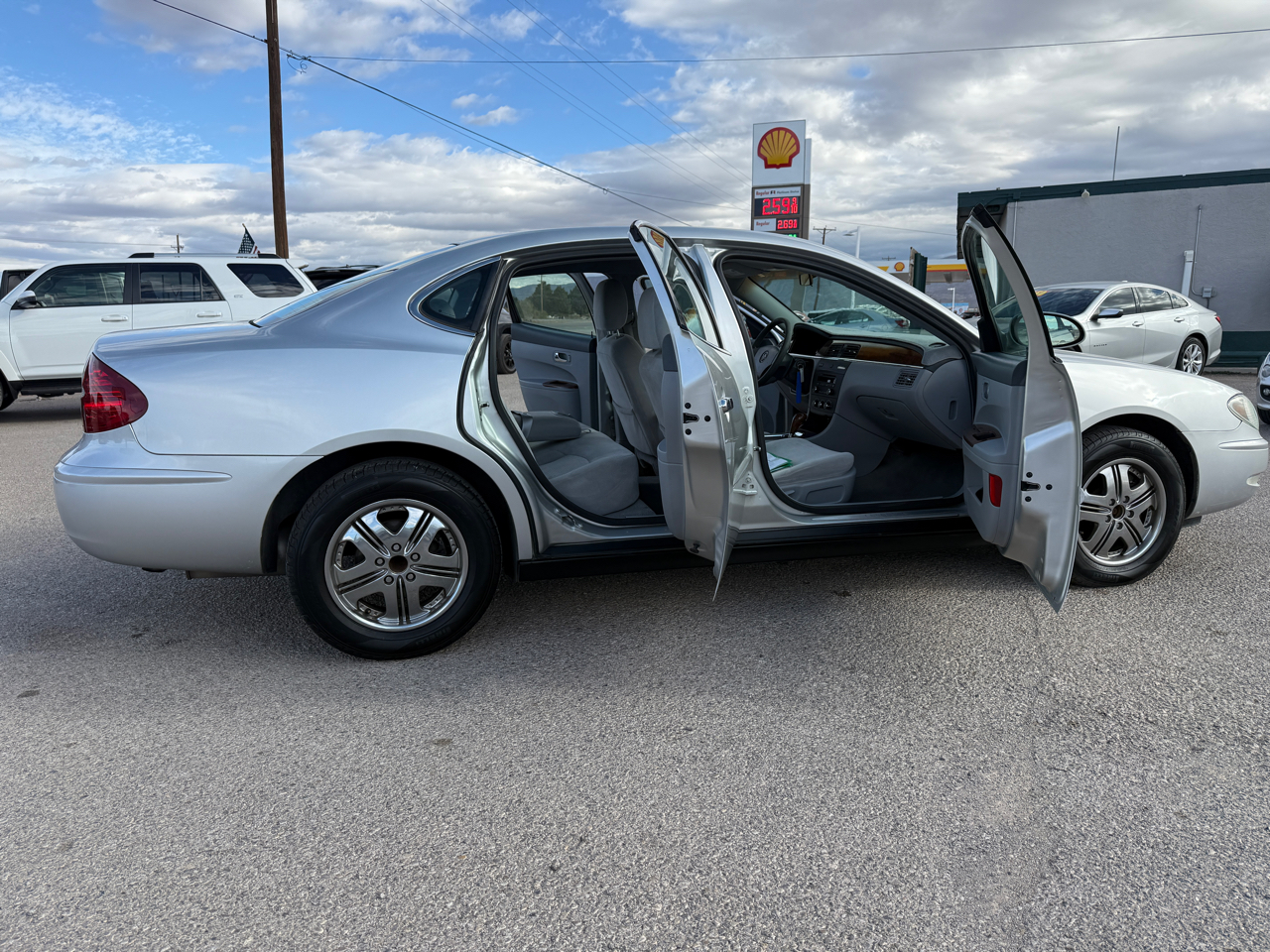 Buick LaCrosse 4dr Sdn CX 2005