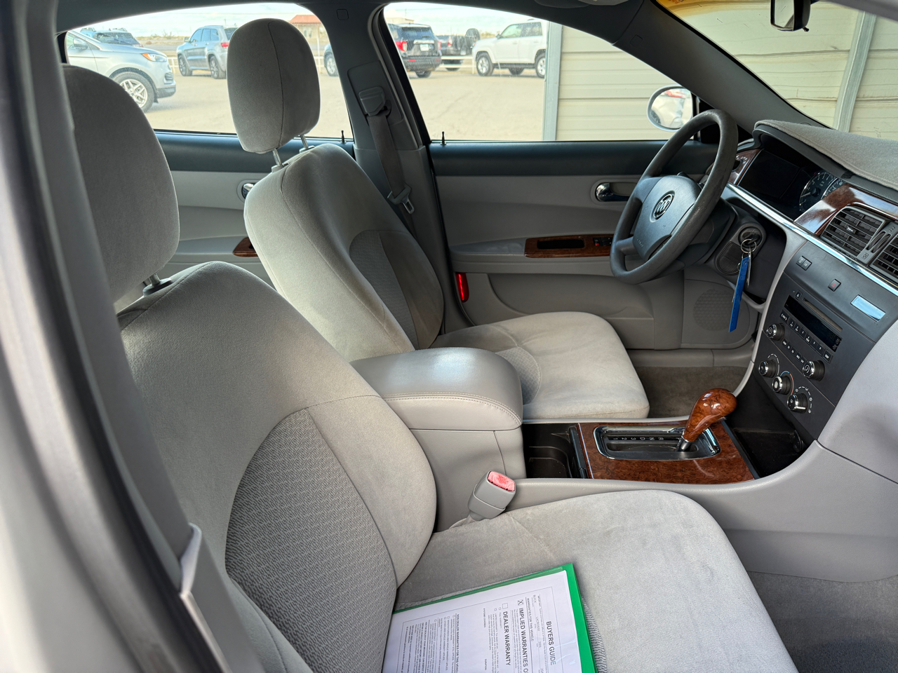 Buick LaCrosse 4dr Sdn CX 2005