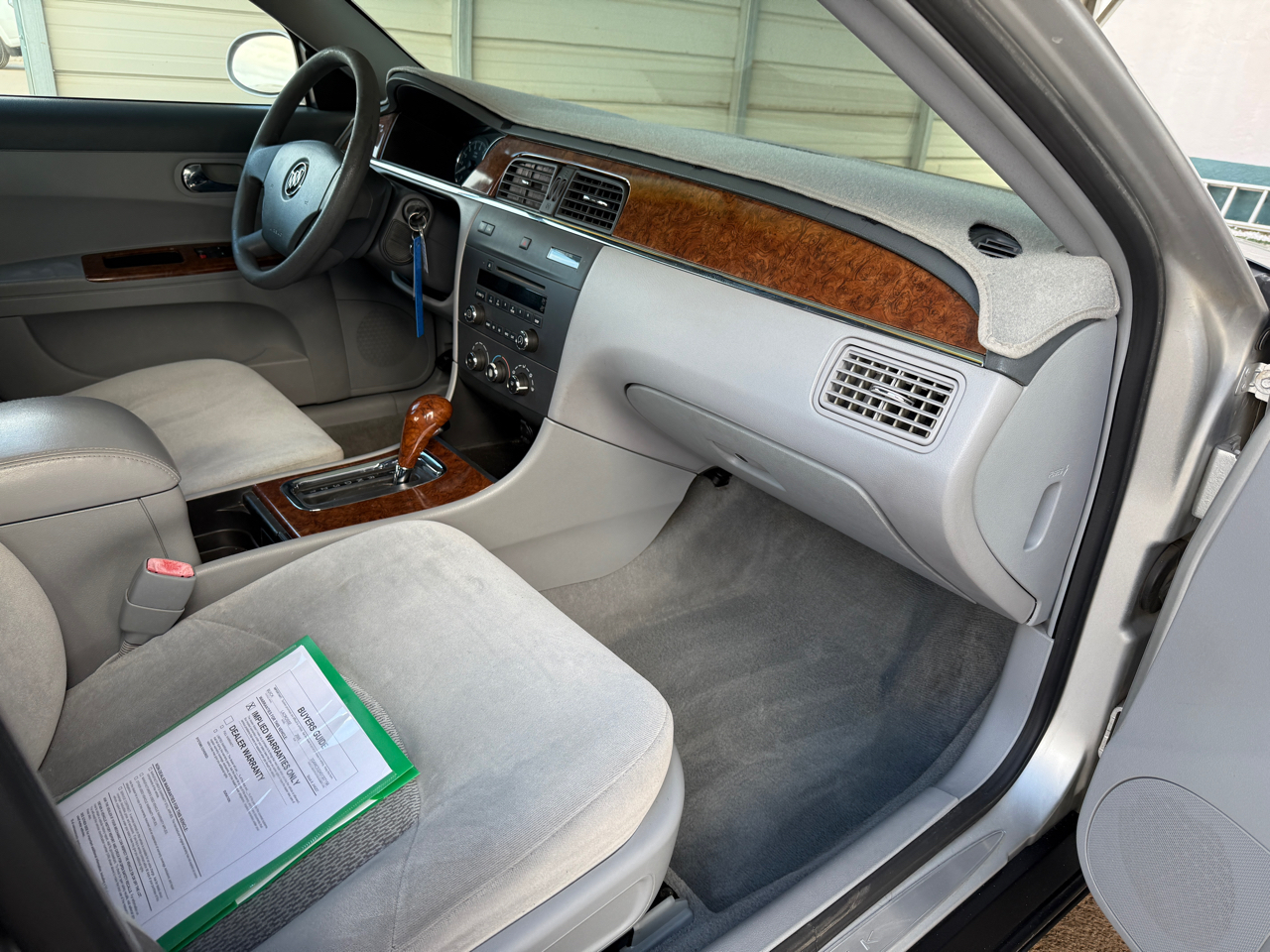 Buick LaCrosse 4dr Sdn CX 2005