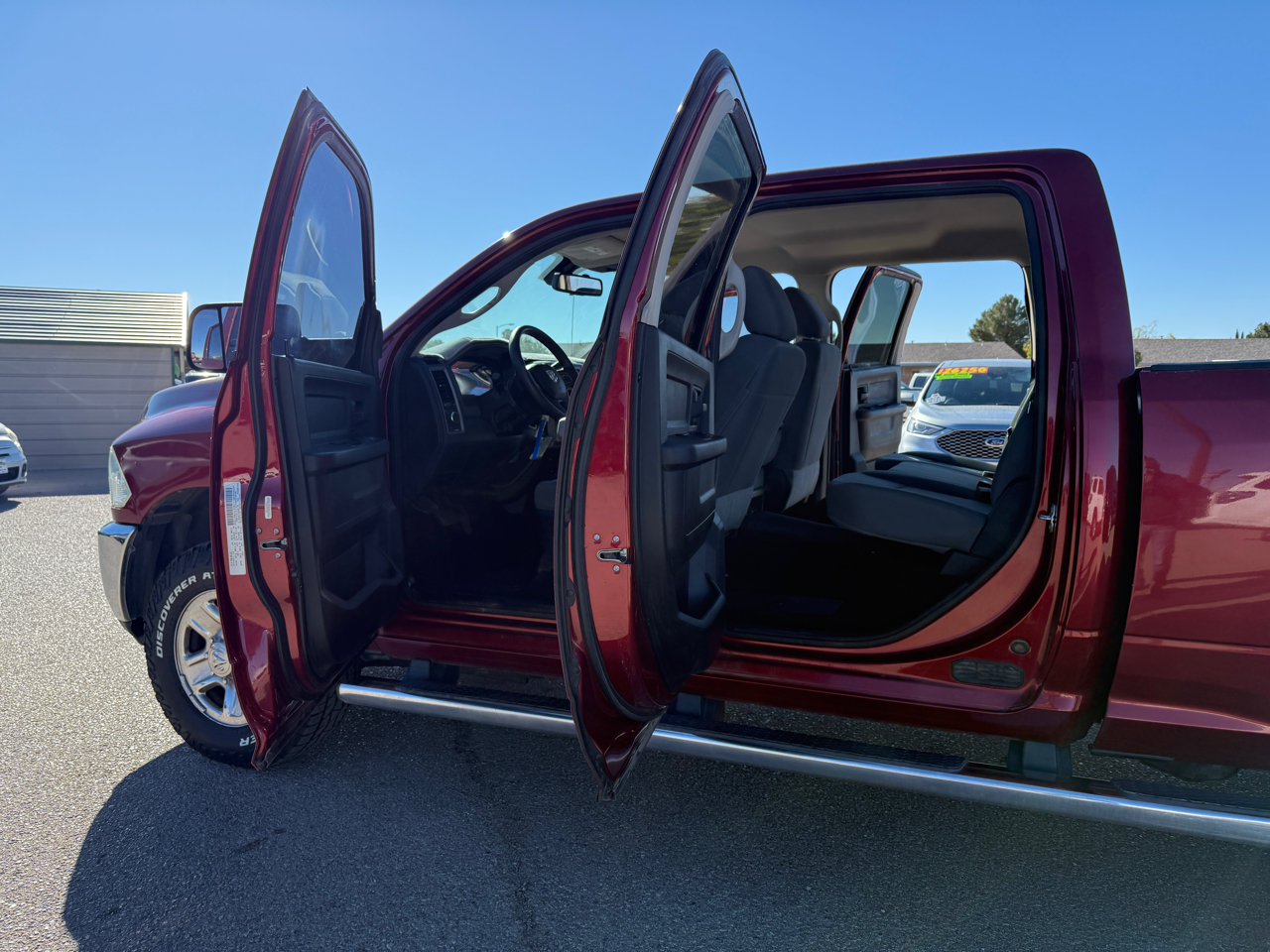 RAM 2500 4WD Crew Cab 149" Tradesman 2015