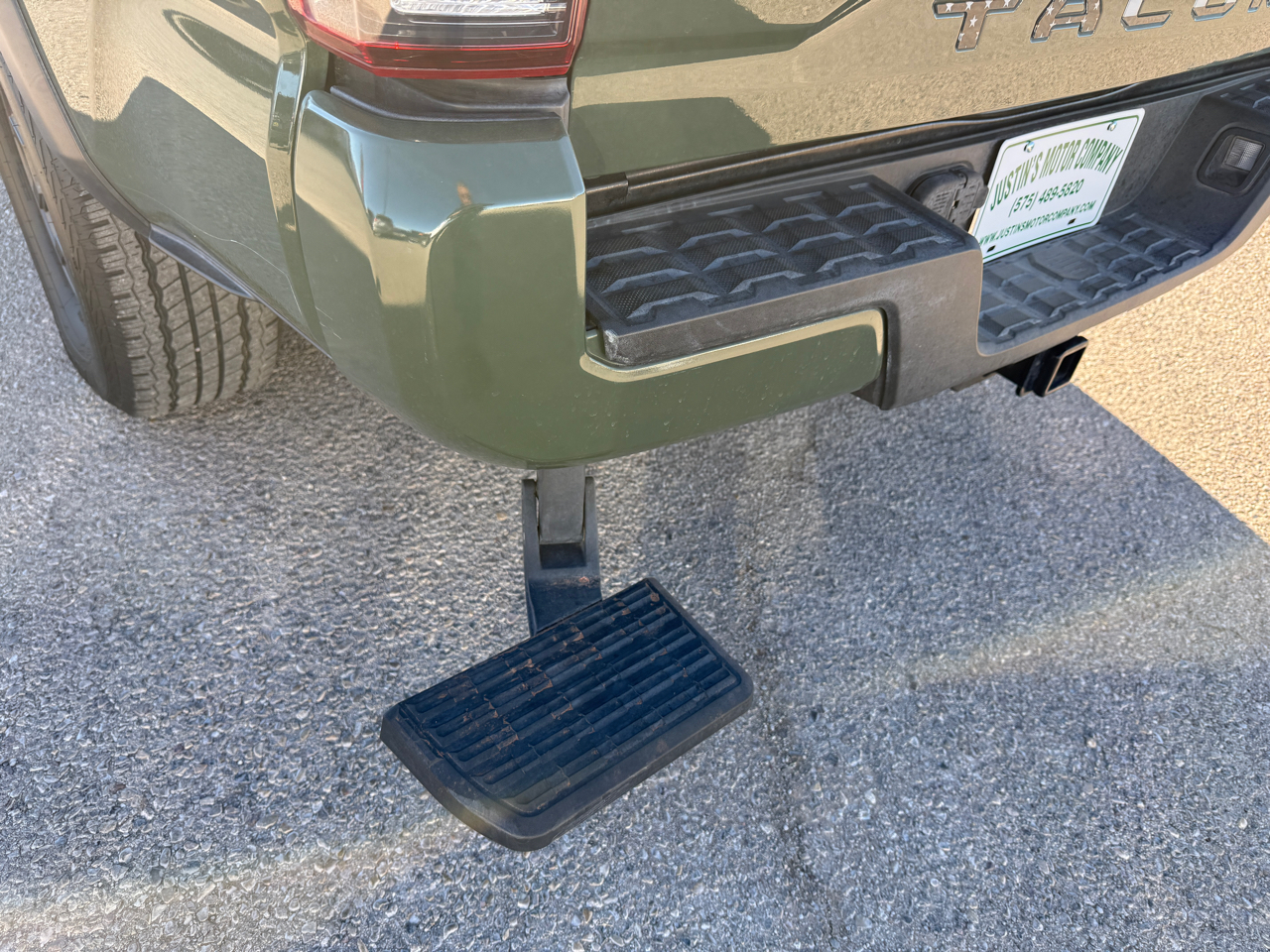 Toyota Tacoma 4WD SR5 Double Cab 5' Bed V6 AT (Natl) 2021