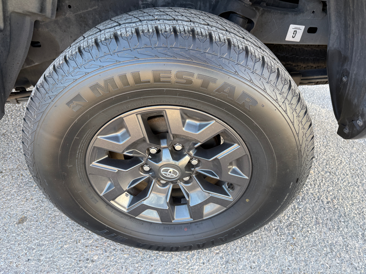 Toyota Tacoma 4WD SR5 Double Cab 5' Bed V6 AT (Natl) 2021