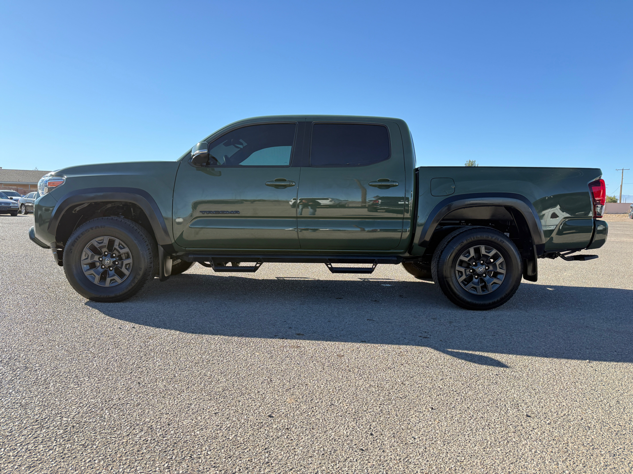 Toyota Tacoma 4WD SR5 Double Cab 5' Bed V6 AT (Natl) 2021