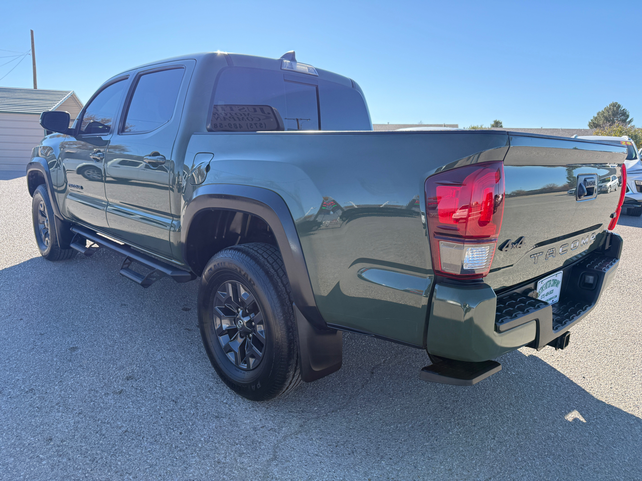 Toyota Tacoma 4WD SR5 Double Cab 5' Bed V6 AT (Natl) 2021