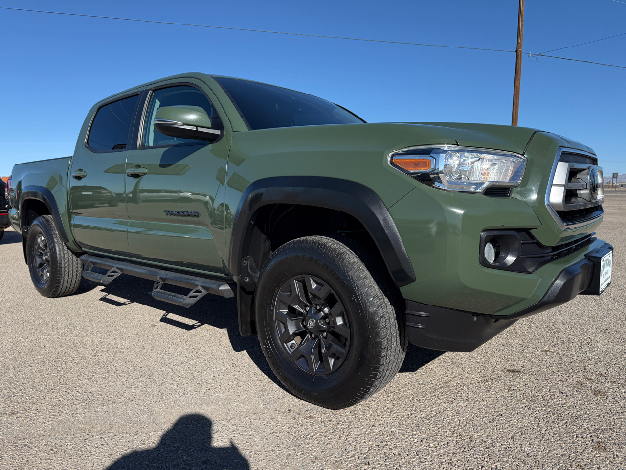 Toyota Tacoma 4WD SR5 Double Cab 5' Bed V6 AT (Natl) 2021