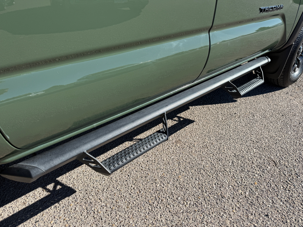 Toyota Tacoma 4WD SR5 Double Cab 5' Bed V6 AT (Natl) 2021