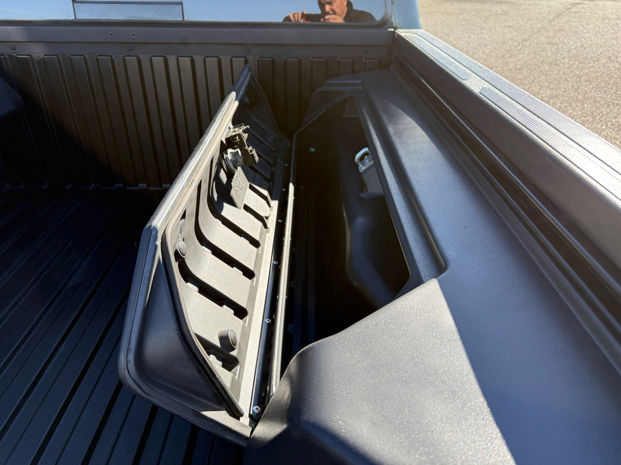 Toyota Tacoma 4WD SR5 Double Cab 5' Bed V6 AT (Natl) 2021