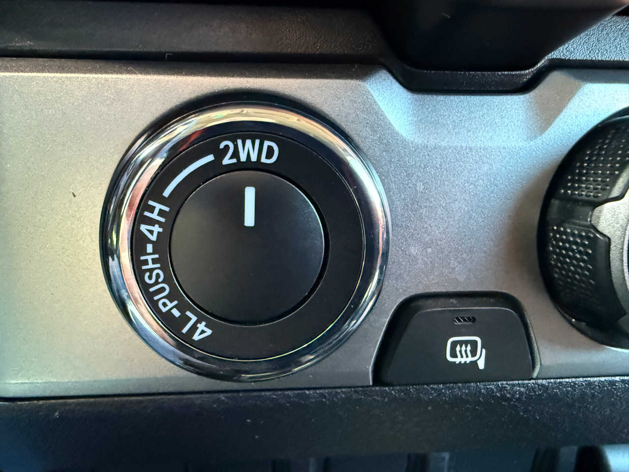 Toyota Tacoma 4WD SR5 Double Cab 5' Bed V6 AT (Natl) 2021