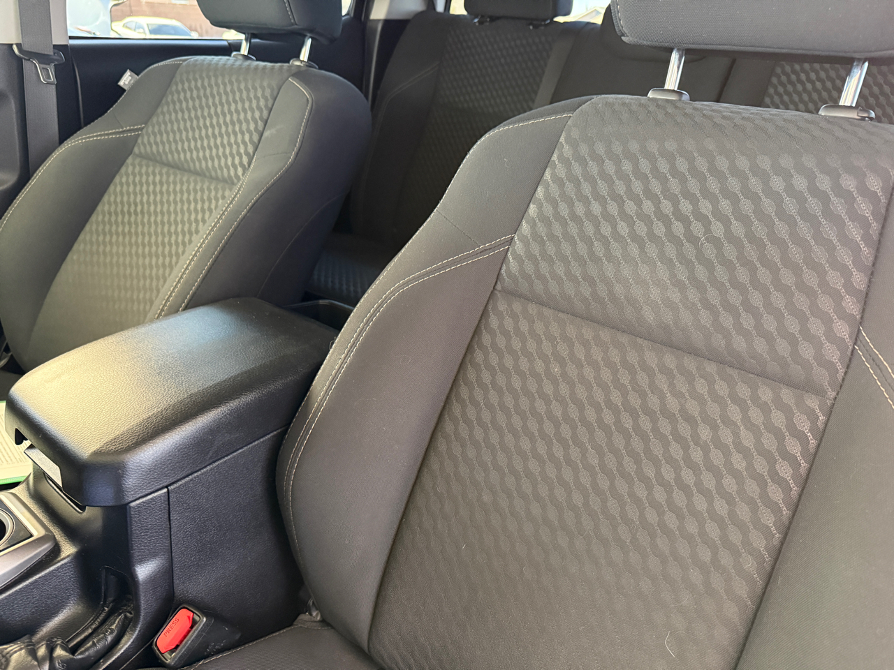 Toyota Tacoma 4WD SR5 Double Cab 5' Bed V6 AT (Natl) 2021