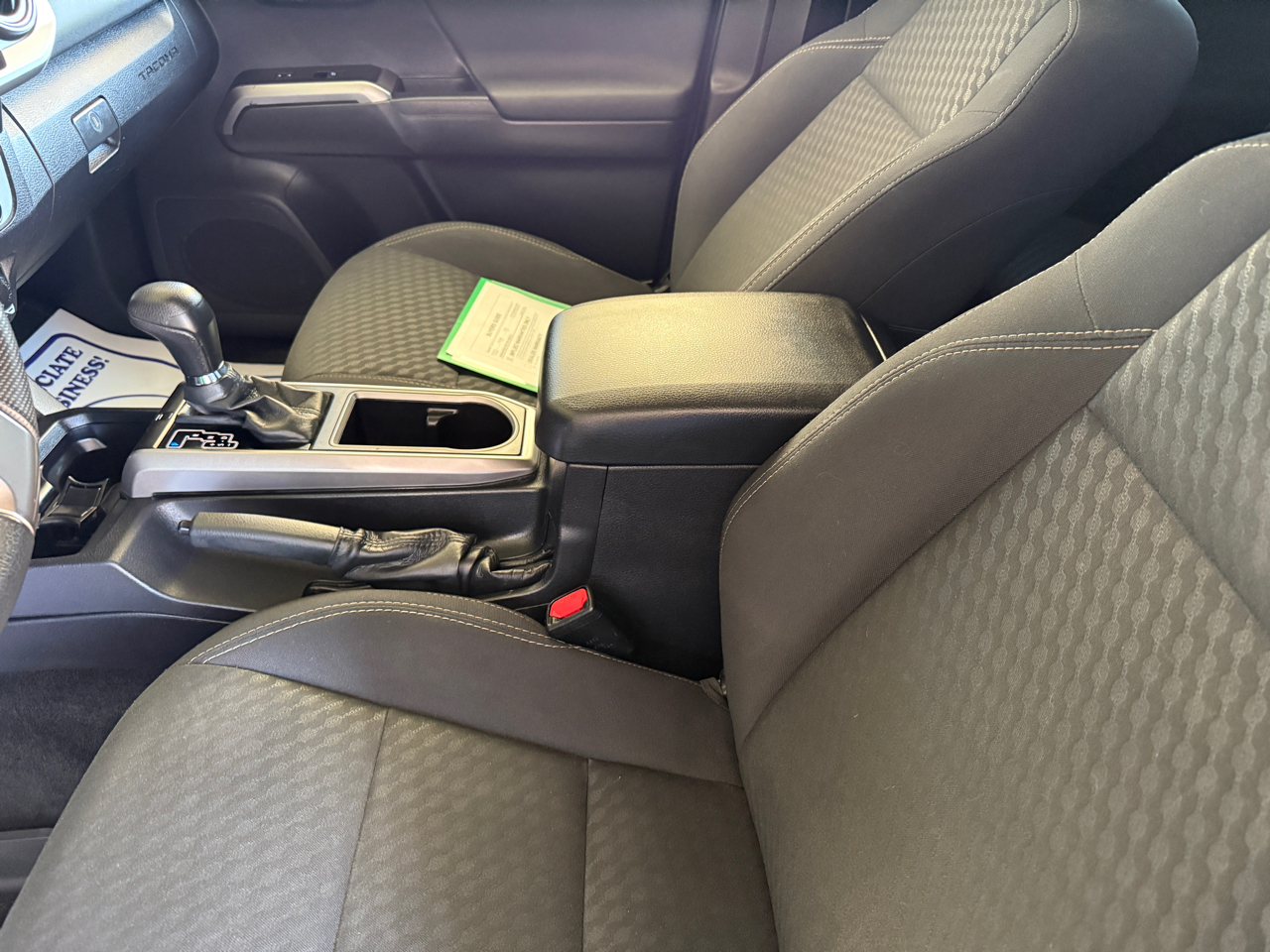 Toyota Tacoma 4WD SR5 Double Cab 5' Bed V6 AT (Natl) 2021