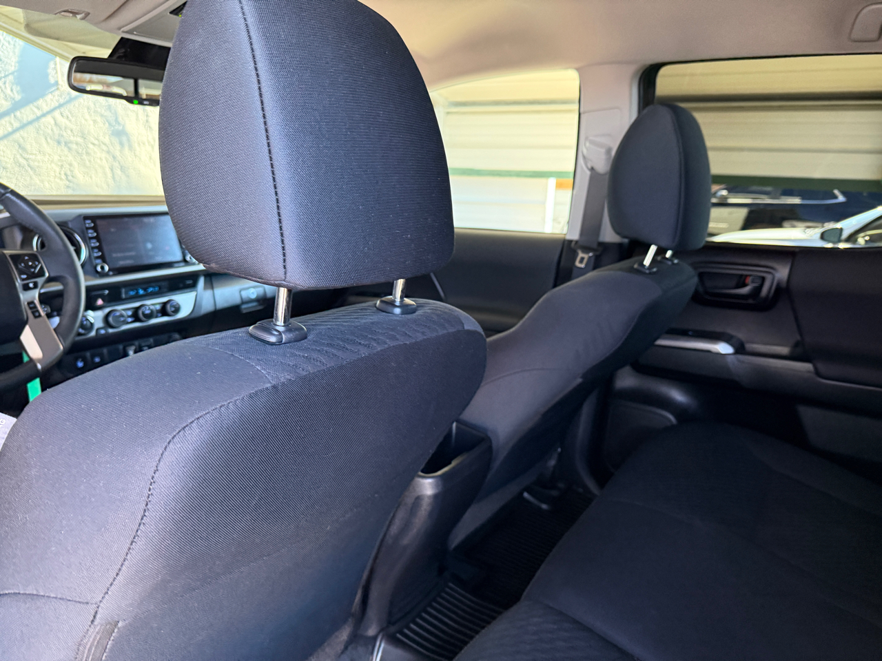 Toyota Tacoma 4WD SR5 Double Cab 5' Bed V6 AT (Natl) 2021