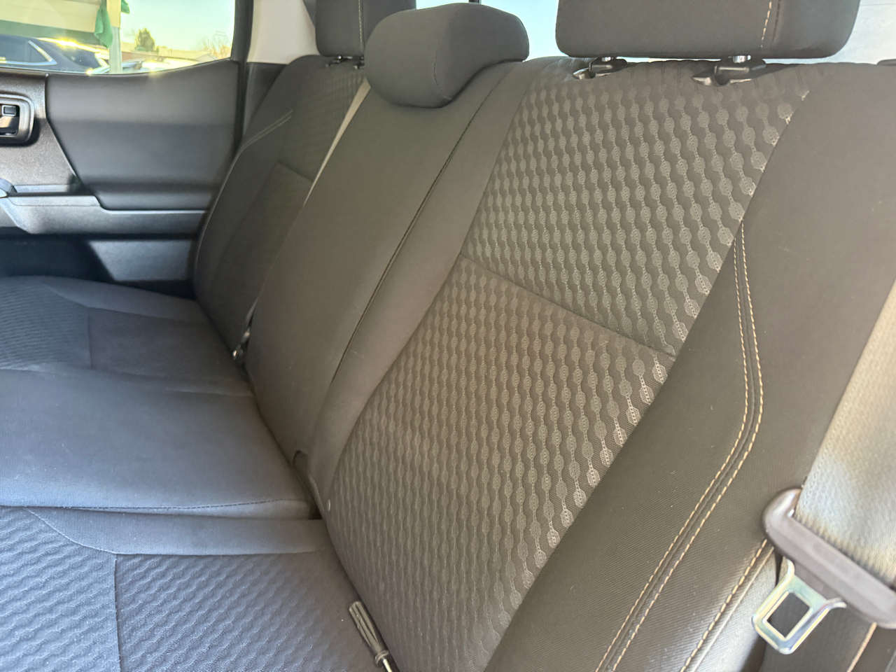 Toyota Tacoma 4WD SR5 Double Cab 5' Bed V6 AT (Natl) 2021