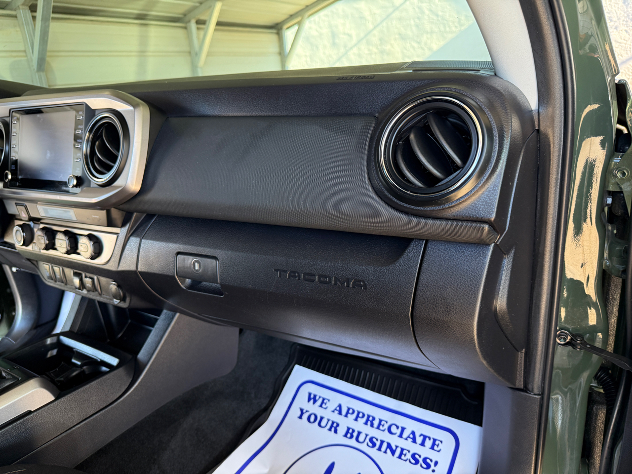 Toyota Tacoma 4WD SR5 Double Cab 5' Bed V6 AT (Natl) 2021